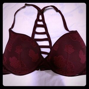 Straps back Pink bra